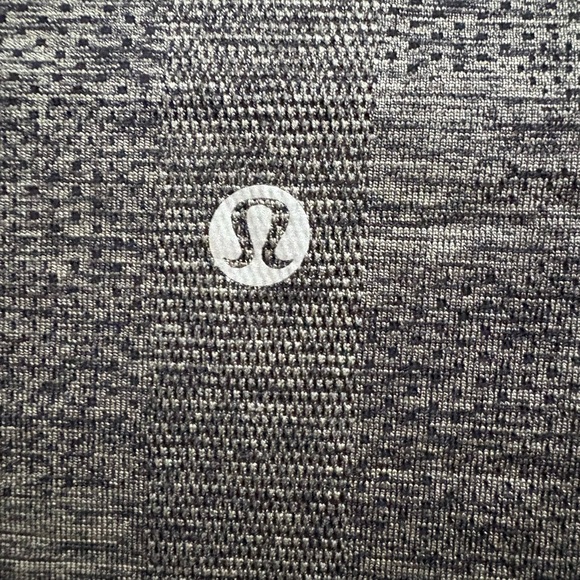 EUC Lululemon Swiftly Tech Short Sleeve - Picture 3 of 4